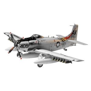 Tamiya 61058 1:48 1/48 Douglas A1H Skyraider