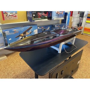 Racerbåt i glasfiber bensin 9HK Läng 1400mm B 400mm