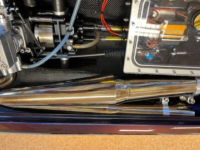 Racerbåt i glasfiber bensin 9HK Läng 1400mm B 400mm - Bild 5