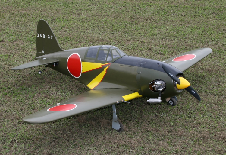 SAITO FG-17 17cc 4-takts Bensinmotor - Bild 3