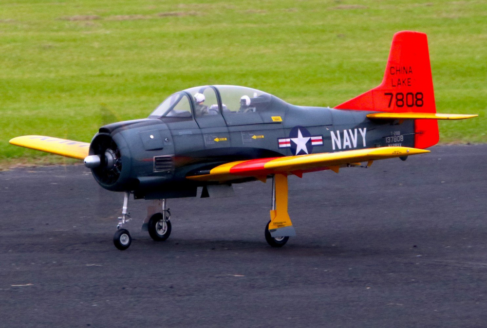Seagull T-28 Giant Scale 2060mm spv. ARF 35-60cc Grå-gul - Bild 2