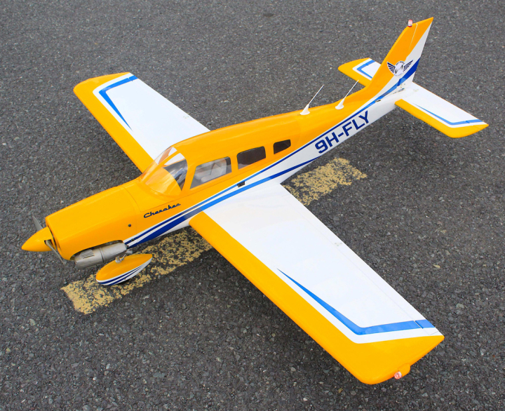 Seagull Piper Cherokee radiostyrt flygplan balsa RC modell